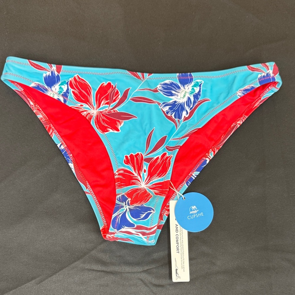 Cupshe Tropical Floral Bikini Bottom size medium new with tags